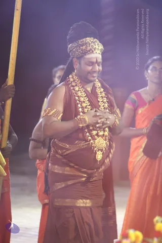 01-SHIVA-DEEKSHA_Photo_1001_IMG_0404_CMP_WM