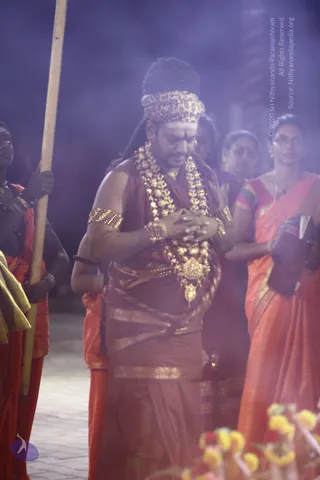 01-SHIVA-DEEKSHA_Photo_1003_IMG_0406_CMP_WM