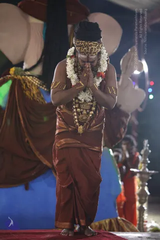 01-SHIVA-DEEKSHA_Photo_1080_IMG_0680_CMP_WM