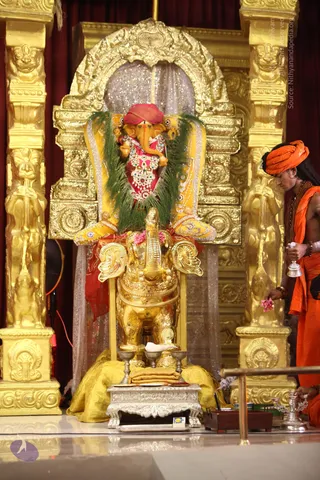 2-SATSANG_Photo_1009_IMG_1583_CMP_WM