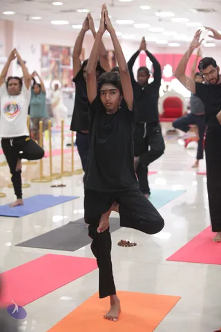 01-NITHYA-YOGA_Photo_1005_IMG_0975_CMP_WM