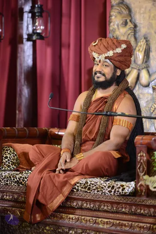 1-NITHYA-SATSANG_Photo_1039_DSC_0208_CMP_WM