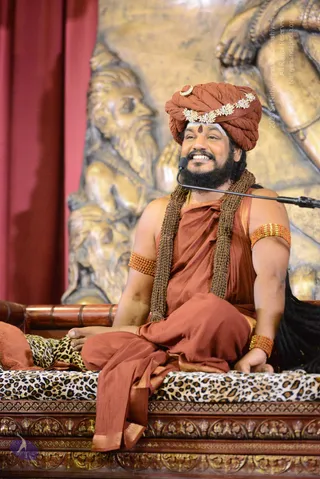 1-NITHYA-SATSANG_Photo_1061_DSC_0259_CMP_WM