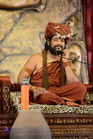 1-NITHYA-SATSANG_Photo_1095_DSC_0402_CMP_WM