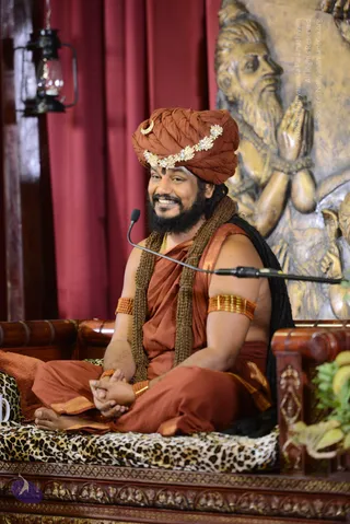 1-NITHYA-SATSANG_Photo_1112_DSC_0440_CMP_WM
