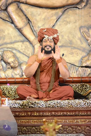 1-NITHYA-SATSANG_Photo_1127_DSC_0479_CMP_WM