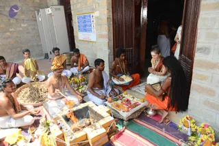 01-Shiva-Deeksha-Level-1_Photo_1012_DSC_1657_CMP_WM