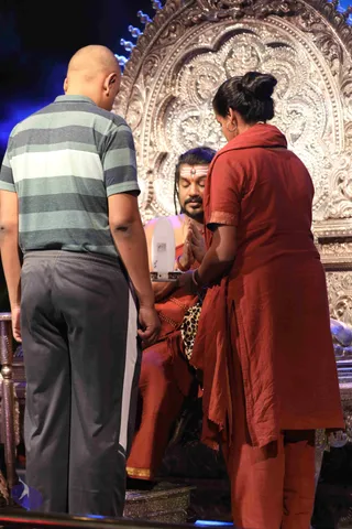 03-SHIVA-DEEKSHA-KALPATARU_Photo_1013_7T7A3923_CMP_WM