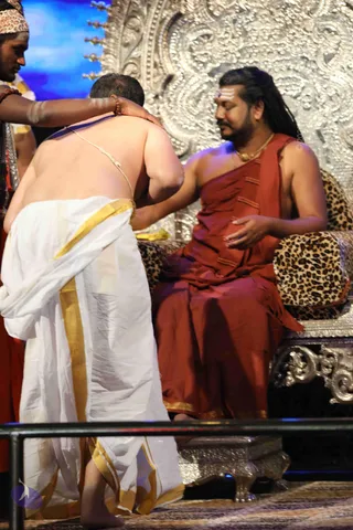 03-SHIVA-DEEKSHA-KALPATARU_Photo_1031_7T7A3969_CMP_WM