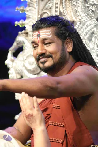 03-SHIVA-DEEKSHA-KALPATARU_Photo_1050_7T7A4002_CMP_WM