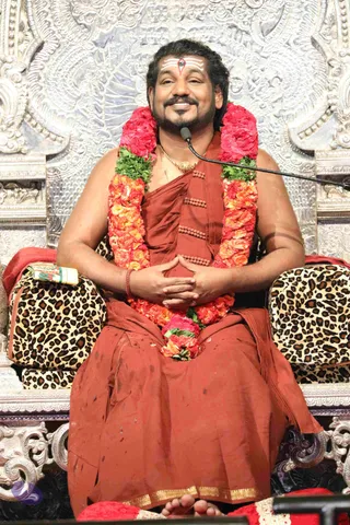 03-SHIVA-DEEKSHA-KALPATARU_Photo_1069_7T7A4053_CMP_WM