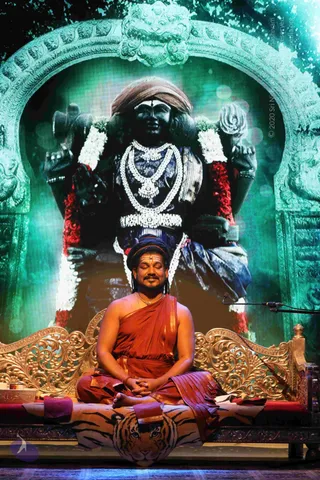 01-VIDYA-TATTVA_Photo_1002_7T7A4169_CMP_WM