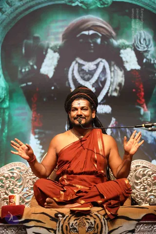 01-VIDYA-TATTVA_Photo_1011_7T7A4237_CMP_WM
