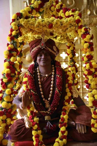 2018-12Dec-31-nithyananda-diary_bengaluru-aadheenam_uttamotama-seva_7T9A0609_CMP_WM