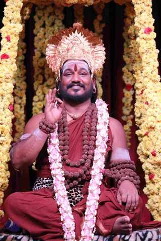1-Initiation-Thulabaram-Nithya-Satsang_Photo_1014_7T7A8466_CMP_WM