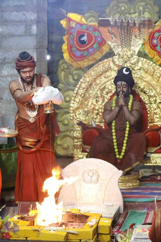 2-Thiruvannamalai-Temple-Visit_Photo_1018_7T7A6613_CMP_WM