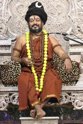 2-Thiruvannamalai-Temple-Visit_Photo_1039_7T7A6689_CMP_WM