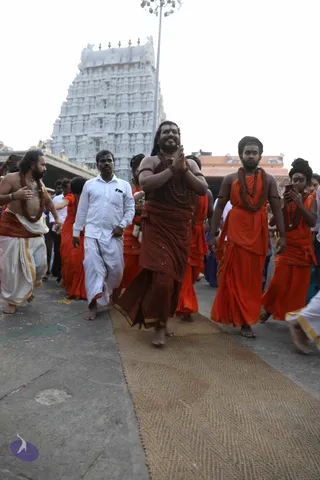 3-Shiva-Deeksha-Kalpataru_Photo_1069_7T9A0752_CMP_WM