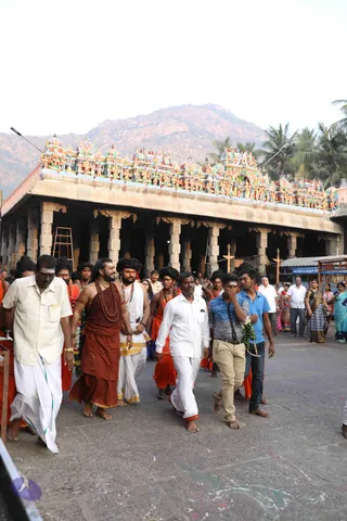 3-Shiva-Deeksha-Kalpataru_Photo_1077_7T9A0907_CMP_WM