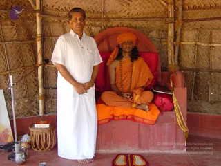 HEALING-AND-MEETING-WITH-DEVOTEES
