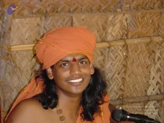 HEALING-AND-MEETING-WITH-DEVOTEES